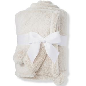 ULTA BEAUTY LUXURY SUPER SOFT THROW.